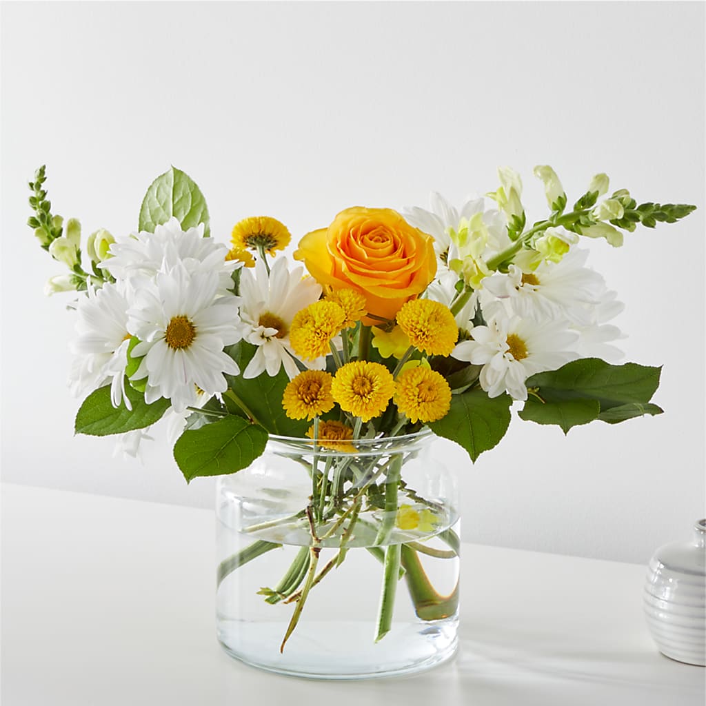 Sun Salutation Bouquet – A La Rose, Rock Hill SC