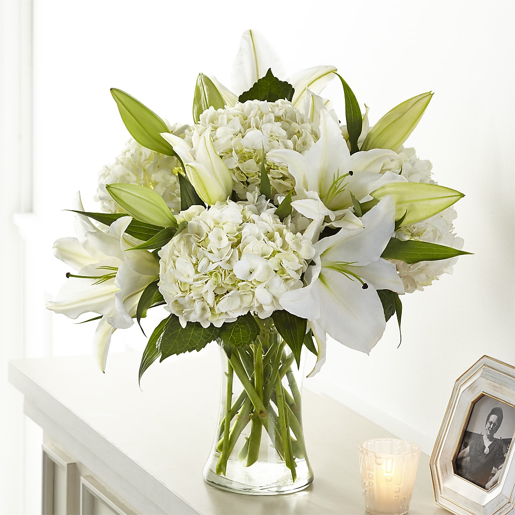 Compassionate Lily Bouquet – A La Rose, Rock Hill SC