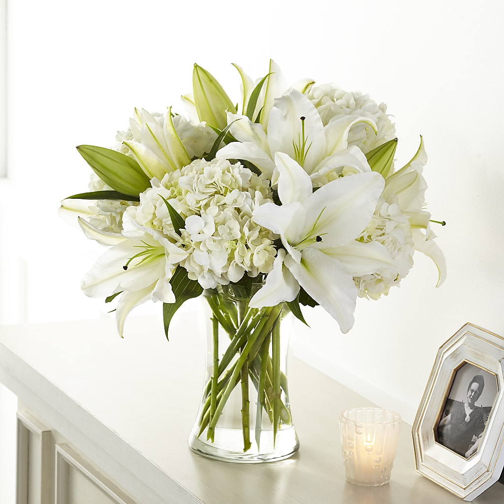 Compassionate Lily Bouquet – A La Rose, Rock Hill SC