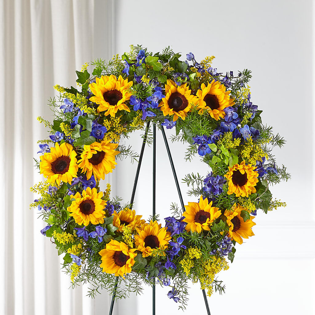 Bright Rays Wreath – A La Rose, Rock Hill SC