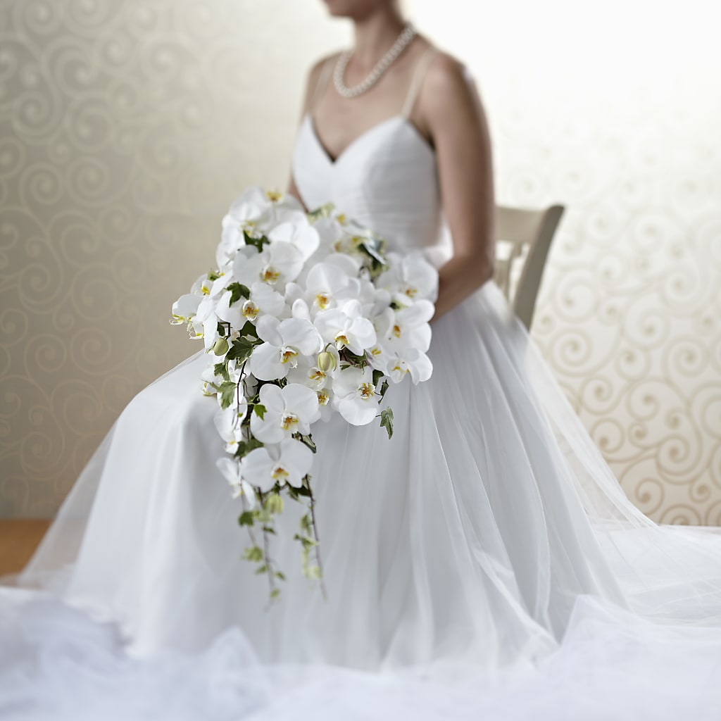 Classic White Bouquet – A La Rose, Rock Hill SC