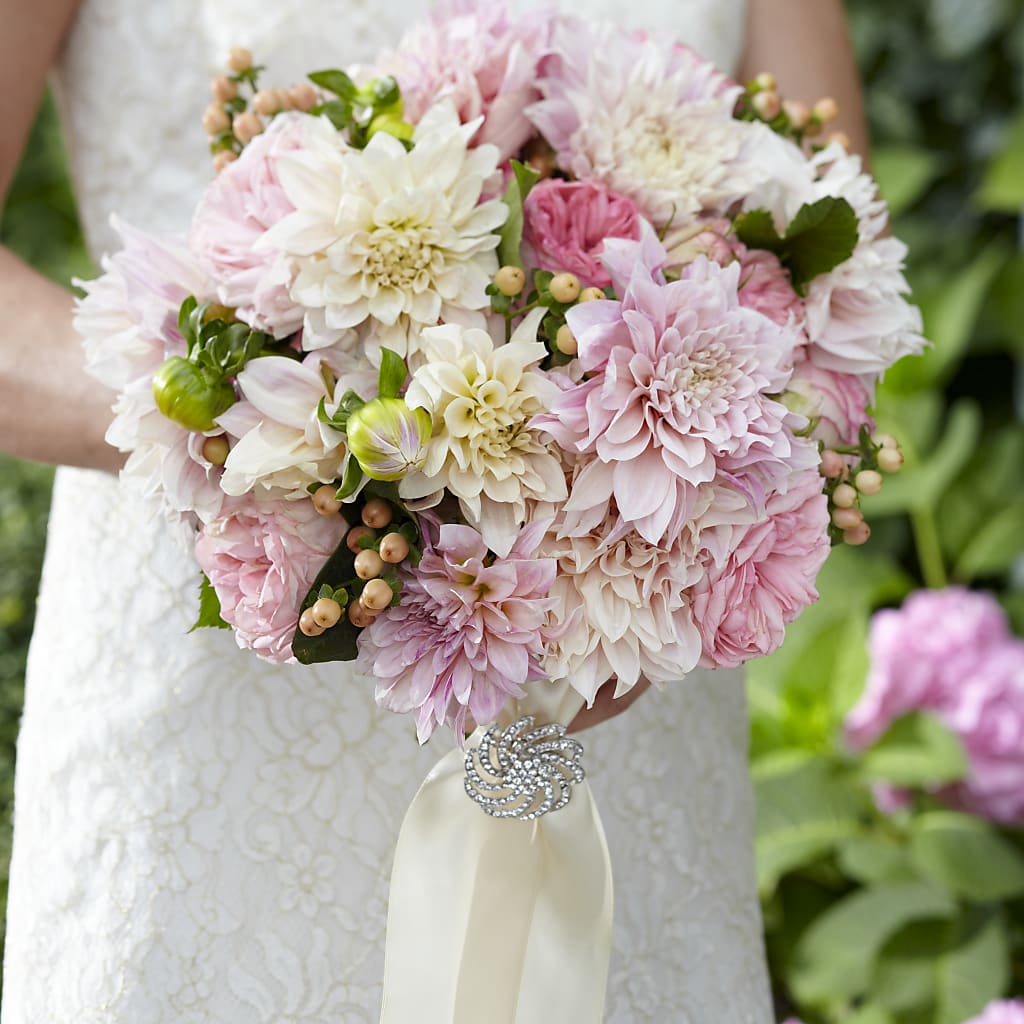 Heart's Promise Bouquet – A La Rose, Rock Hill SC