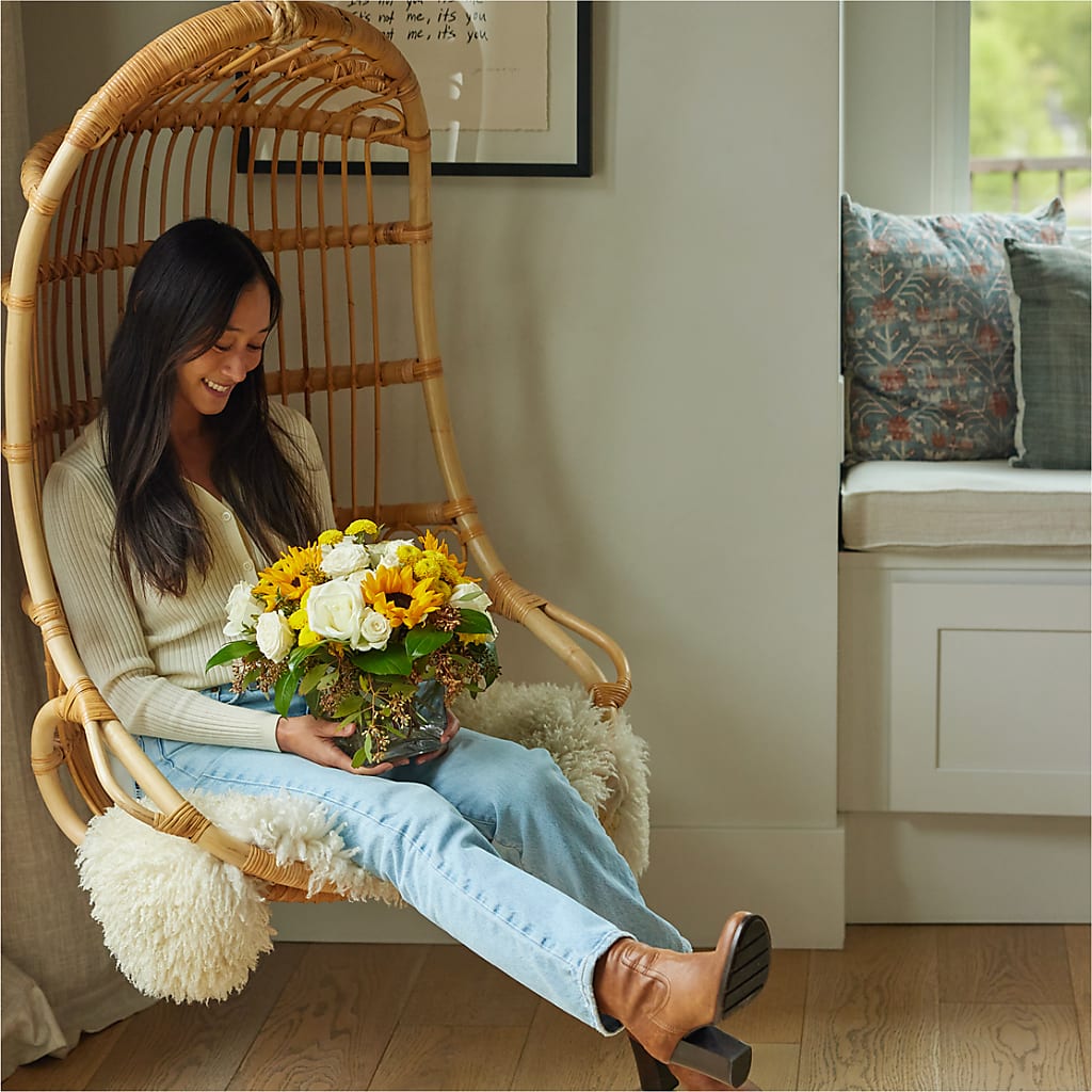 Luminous Morning Bouquet –  A La Rose, Rock Hill SC
