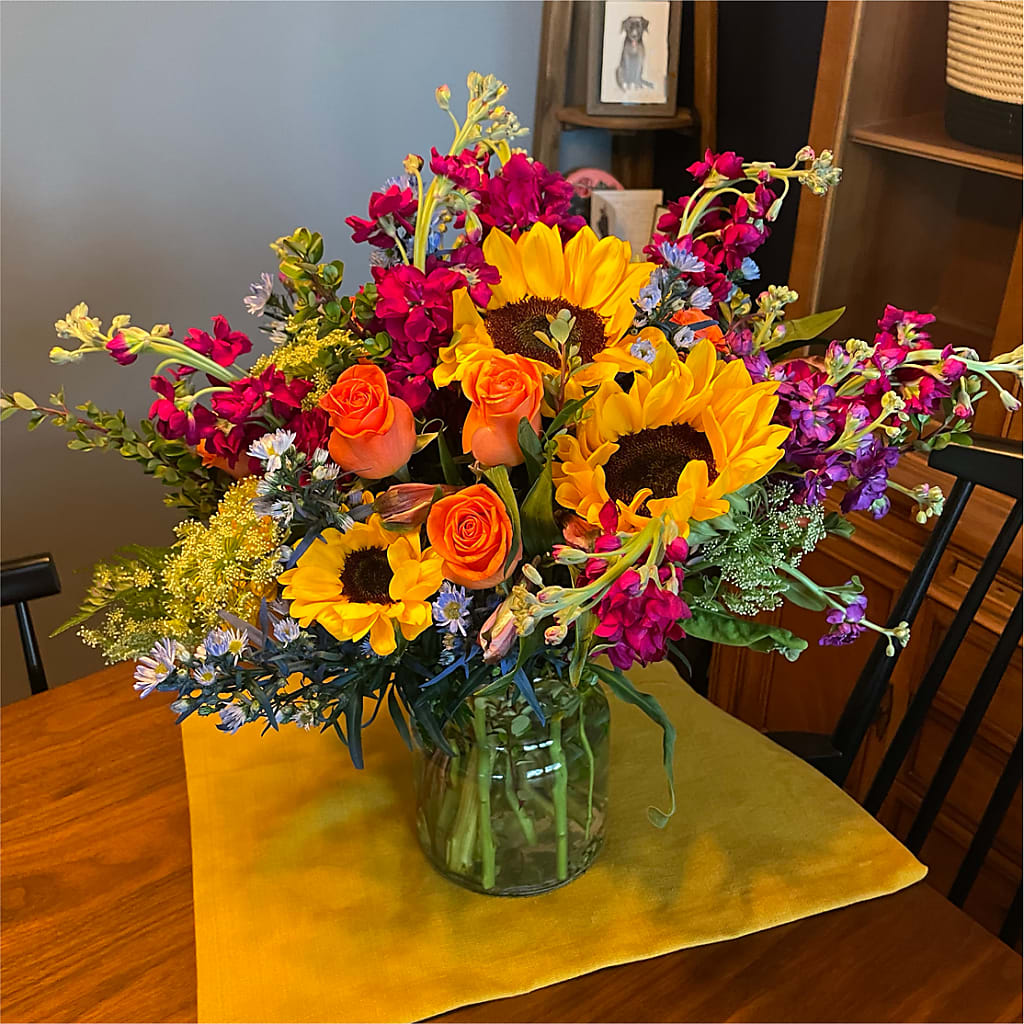 Rays of Life Bouquet –  A La Rose, Rock Hill SC