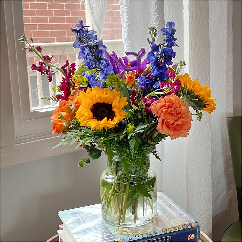 Rays of Life Bouquet –  A La Rose, Rock Hill SC